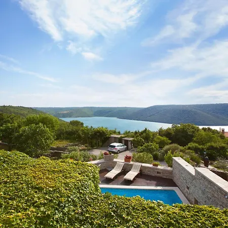 Luxury With A Swimming Pool Trget, Rasa - 7247 Villa